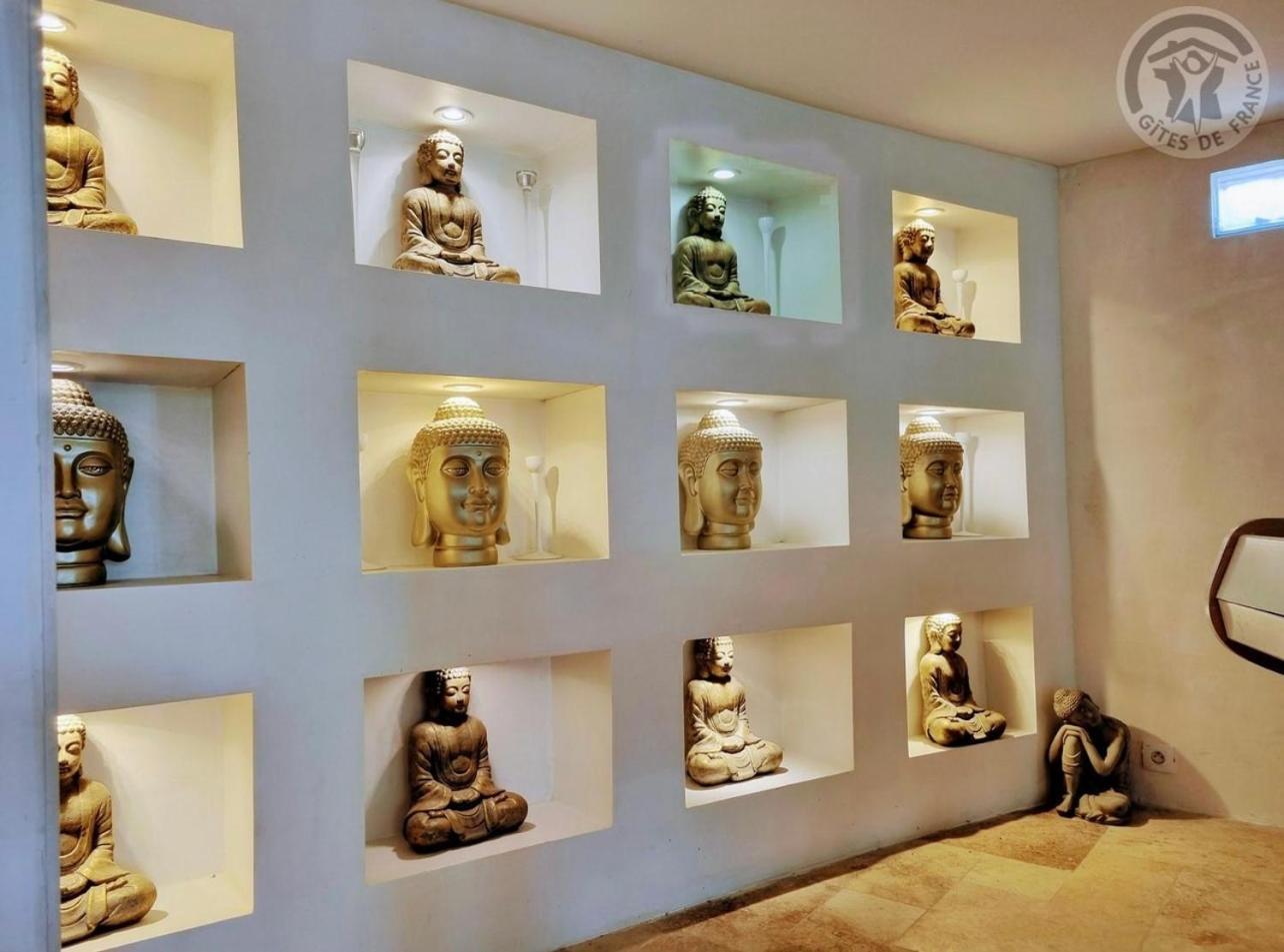 Buddha Beach Thoiry Thoiry  Buitenkant foto